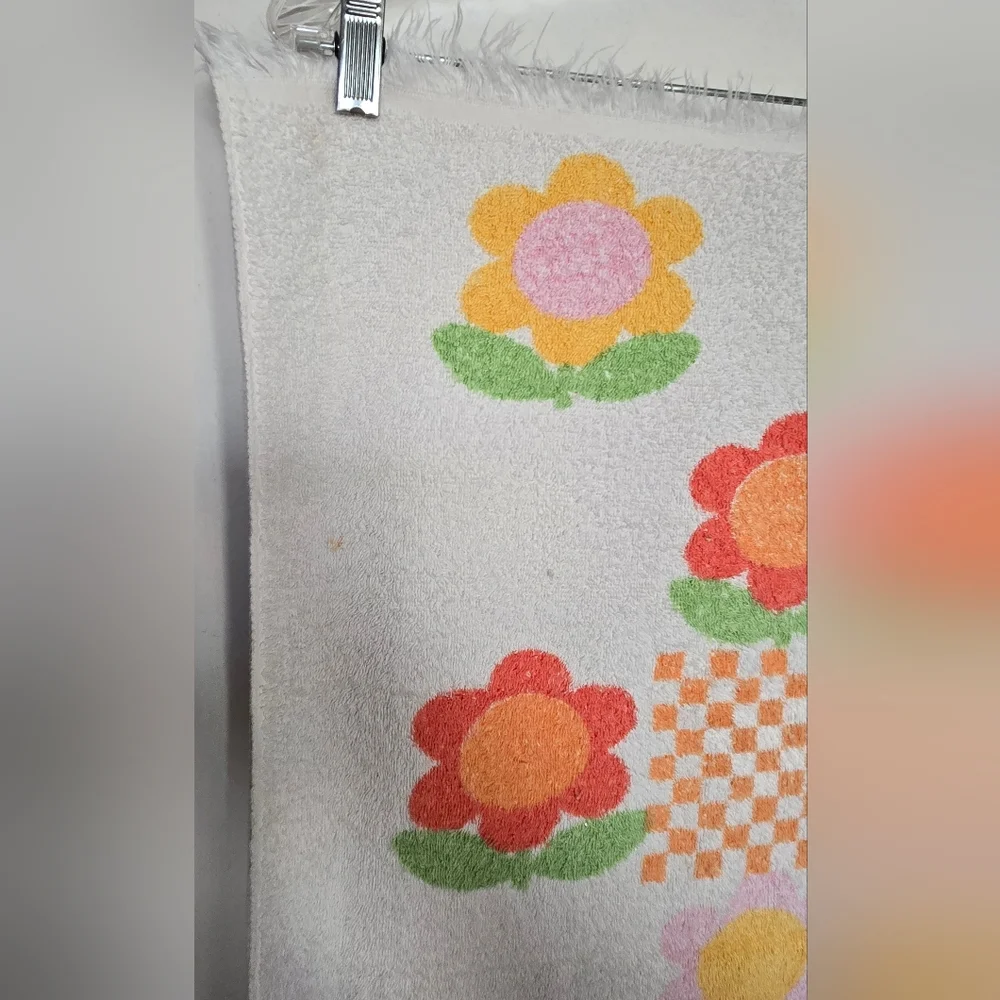 Vintage Flower Checkered Abstract Print Towel
